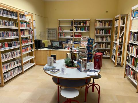 biblioteca di Monte Porzio Catone